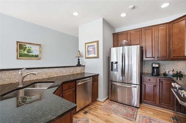 60 E Long Meadow Drive, Springboro, OH 45066