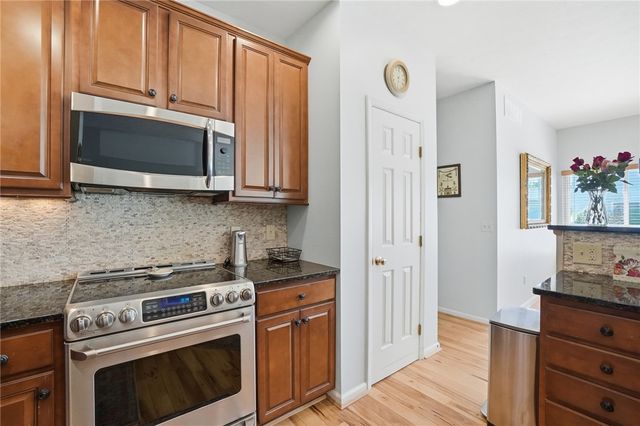 60 E Long Meadow Drive, Springboro, OH 45066