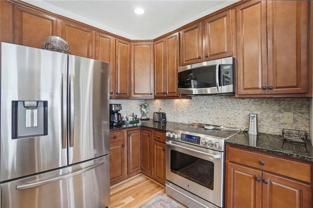 60 E Long Meadow Drive, Springboro, OH 45066