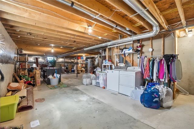 60 E Long Meadow Drive, Springboro, OH 45066