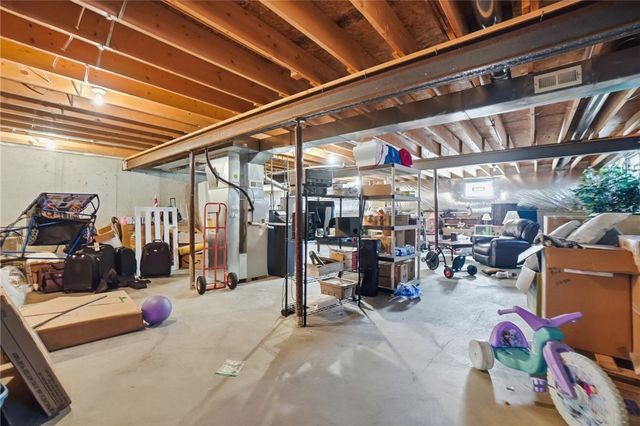 60 E Long Meadow Drive, Springboro, OH 45066