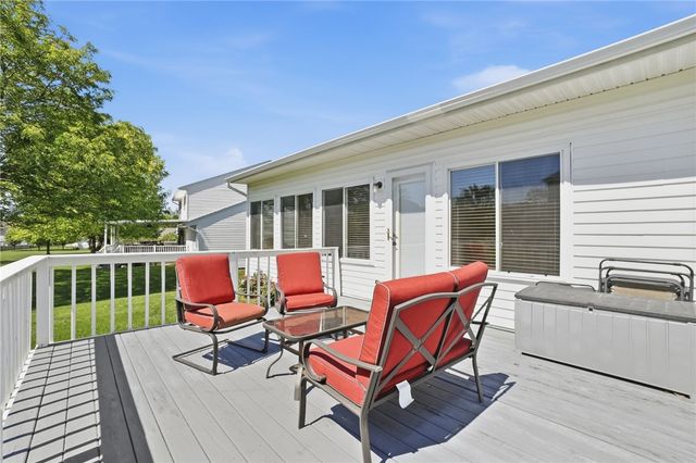 60 E Long Meadow Drive, Springboro, OH 45066