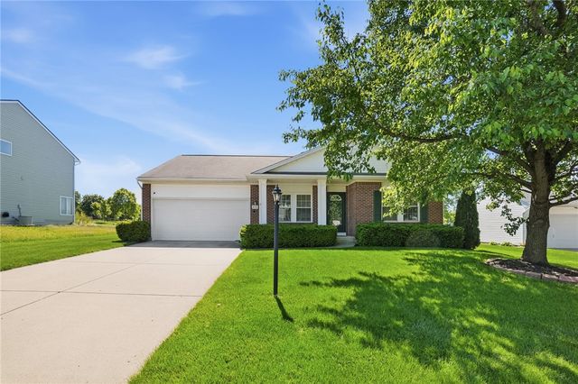 60 E Long Meadow Drive, Springboro, OH 45066