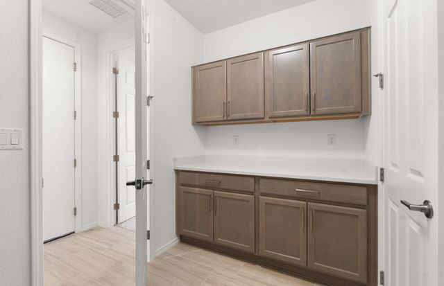 8328 Steinbeck Way NW, Albuquerque, NM 87120