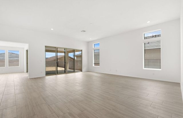 8328 Steinbeck Way NW, Albuquerque, NM 87120