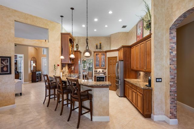 17104 Gulf Pine Circle, Wellington, FL 33414