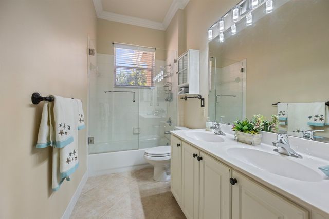 17104 Gulf Pine Circle, Wellington, FL 33414