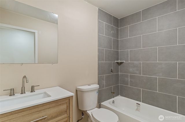 420 Koala Avenue, Omak, WA 98841