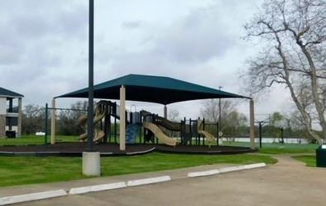 810 Chenango Ranch Drive, Angleton, TX 77515