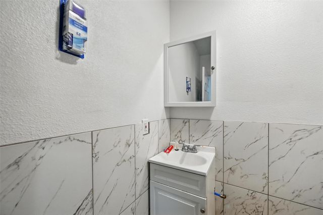 2614 Fordham Road, Dallas, TX 75216