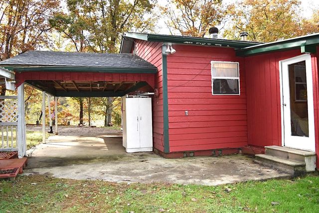 1067 Spring Branch Road, Wayne, WV 25570