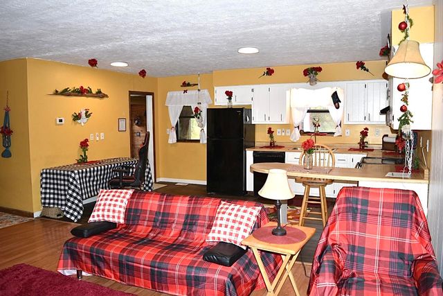 1067 Spring Branch Road, Wayne, WV 25570