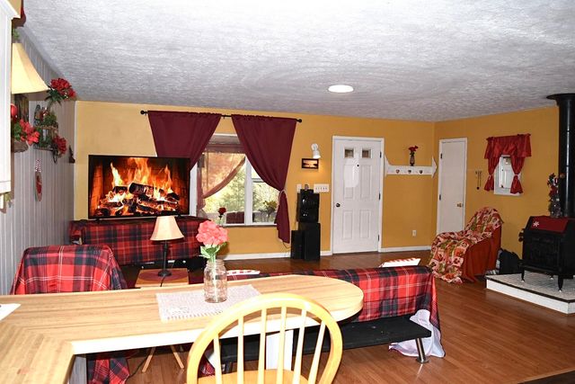 1067 Spring Branch Road, Wayne, WV 25570