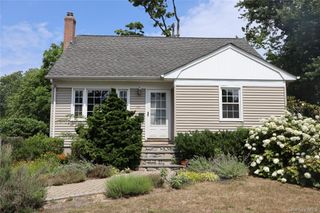 301 Foster Avenue, Sayville, NY 11782