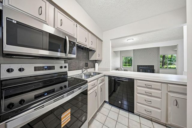 400 Fenway Road, A, Columbus, OH 43214