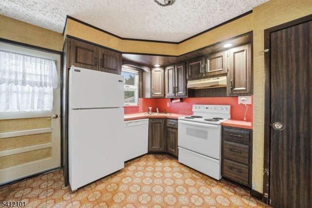 42 David Ter, Middletown Twp., NJ 07701