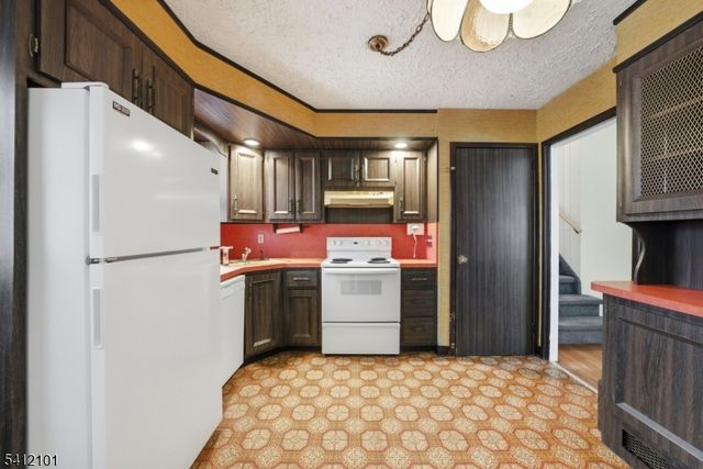 42 David Ter, Middletown Twp., NJ 07701