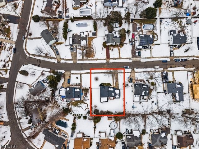 42 David Ter, Middletown Twp., NJ 07701