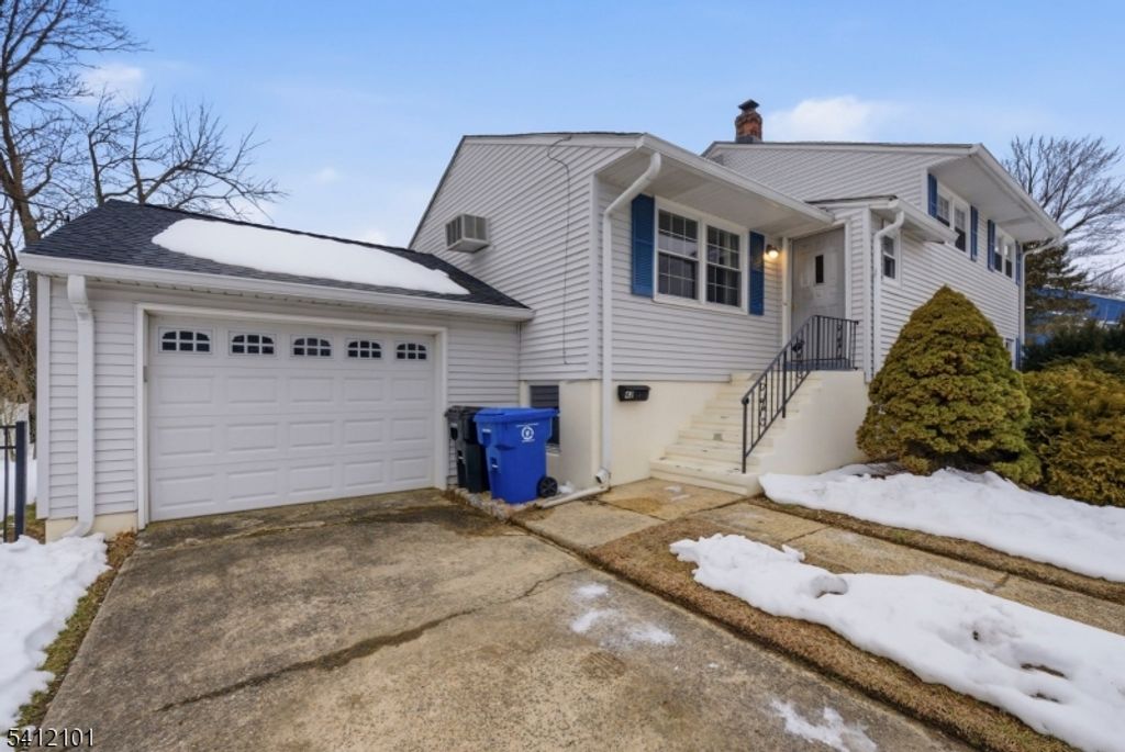 42 David Ter, Middletown Twp., NJ 07701