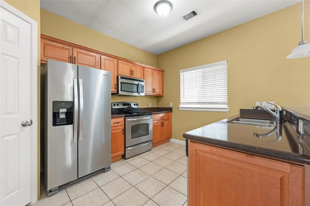 1520 Sherwood Forest Street 301, Houston, TX 77043