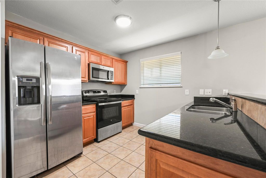 1520 Sherwood Forest Street 301, Houston, TX 77043