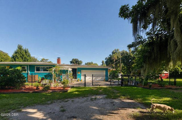 357 S Seneca Boulevard, Daytona Beach, FL 32114