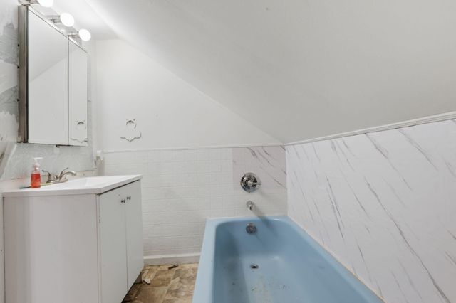 612 Baker Street, Lansing, MI 48910