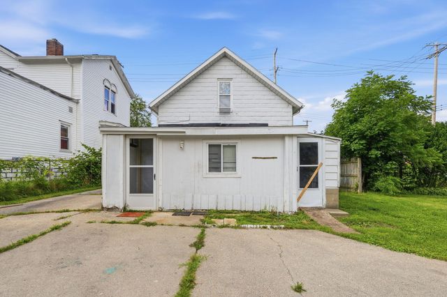 612 Baker Street, Lansing, MI 48910
