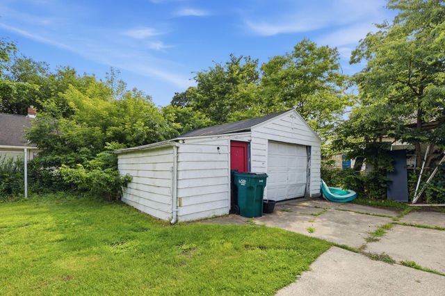 612 Baker Street, Lansing, MI 48910
