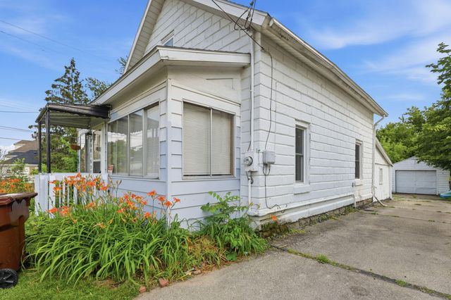612 Baker Street, Lansing, MI 48910