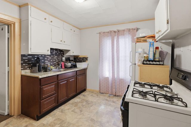 612 Baker Street, Lansing, MI 48910