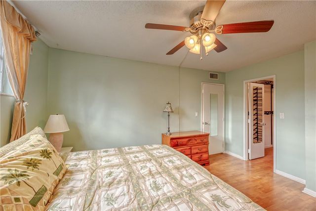 2400 NE 10th Street 204, Pompano Beach, FL 33062