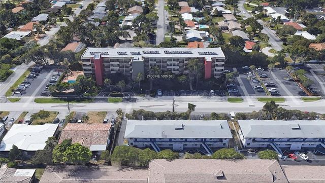 2400 NE 10th Street 204, Pompano Beach, FL 33062