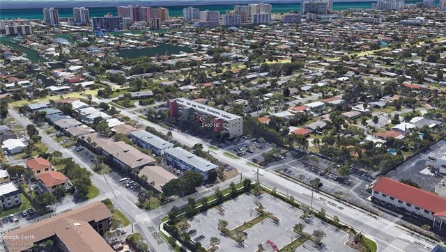 2400 NE 10th Street 204, Pompano Beach, FL 33062