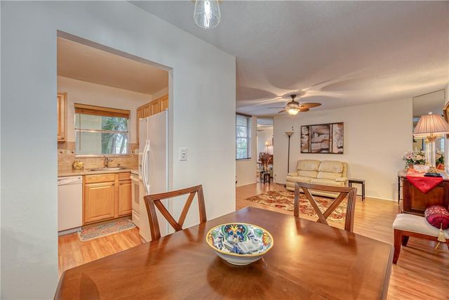 2400 NE 10th Street 204, Pompano Beach, FL 33062