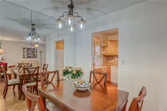 2400 NE 10th Street 204, Pompano Beach, FL 33062