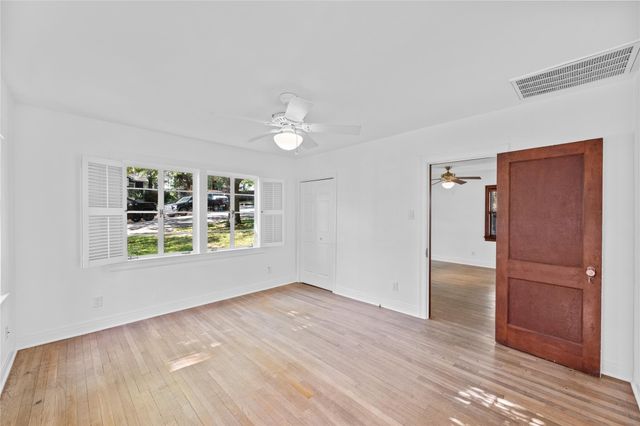 516 Lockhart DR, Austin, TX 78704