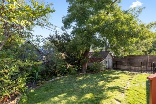 516 Lockhart DR, Austin, TX 78704