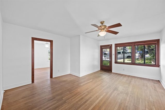 516 Lockhart DR, Austin, TX 78704