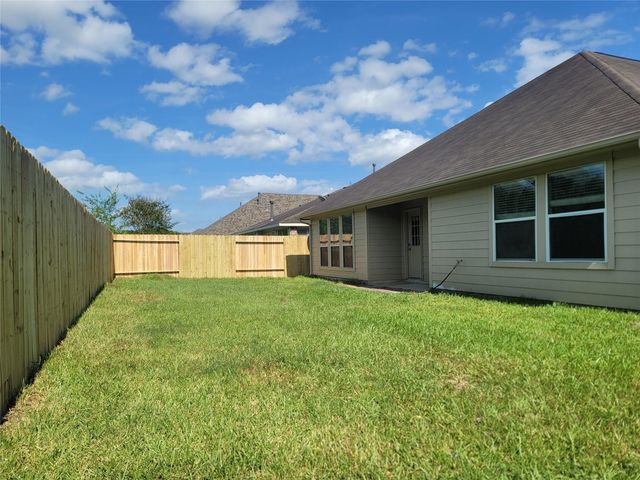 1010 Hannah Falls Lane, Fresno, TX 77545