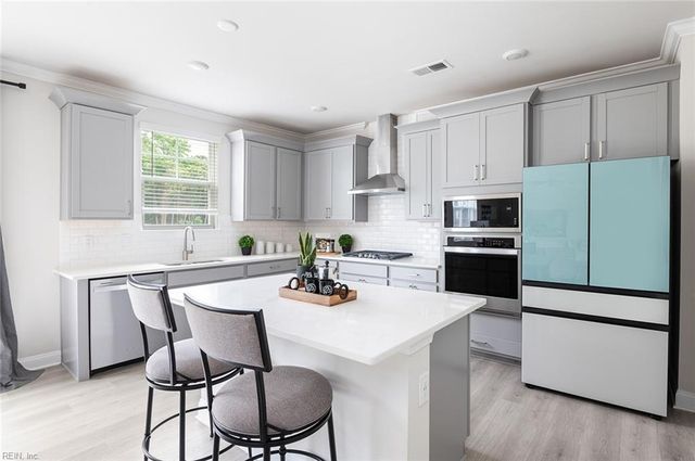 212 Saint Andrews, Smithfield, VA 23430