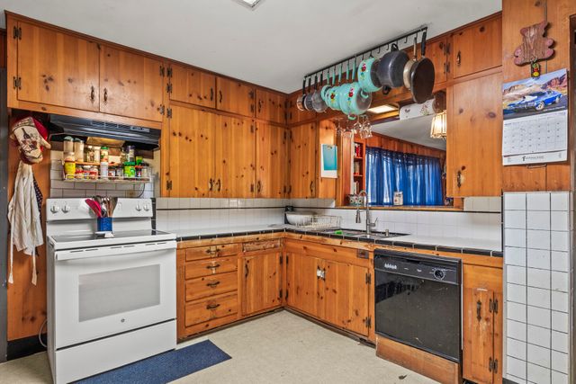 411 E Main Street, Omaha, TX 75571