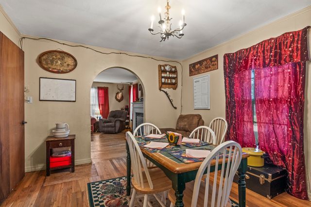 411 E Main Street, Omaha, TX 75571
