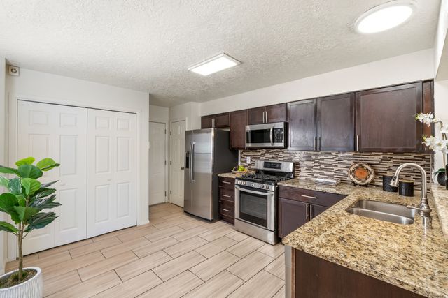 2502 Calle De Rincon Bonito, Santa Fe, NM 87505