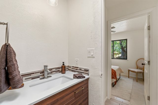 2502 Calle De Rincon Bonito, Santa Fe, NM 87505