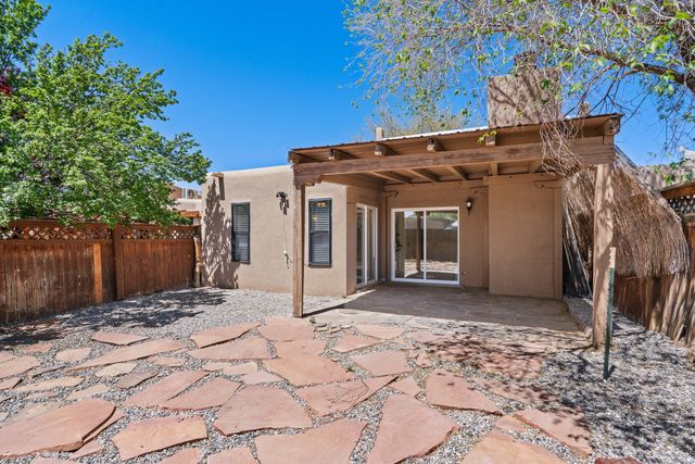 2502 Calle De Rincon Bonito, Santa Fe, NM 87505