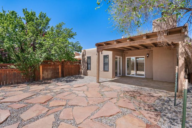 2502 Calle De Rincon Bonito, Santa Fe, NM 87505