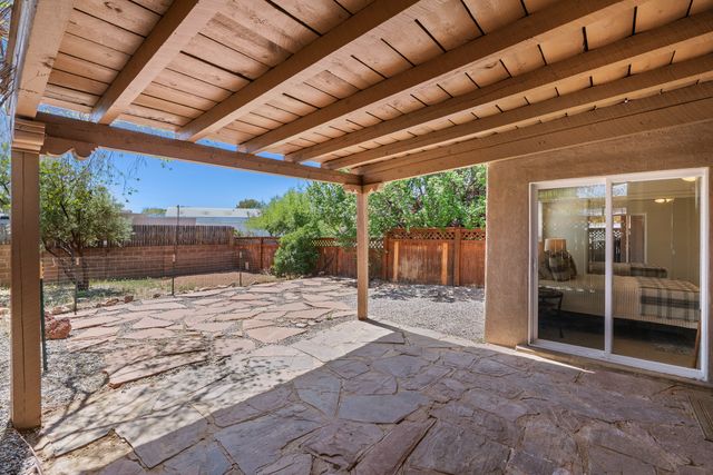 2502 Calle De Rincon Bonito, Santa Fe, NM 87505
