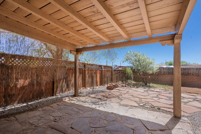 2502 Calle De Rincon Bonito, Santa Fe, NM 87505
