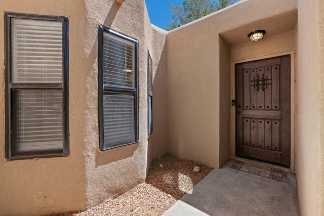 2502 Calle De Rincon Bonito, Santa Fe, NM 87505